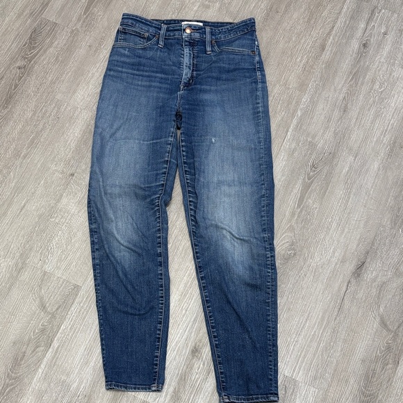 Madewell Denim - Madewell Women's Straight Leg Jeans in Dark Blue curvy high rise skinny size 30T